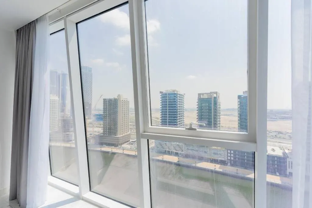 Elegant And Cozy L Business Bay Apartment Dubai United Arab Emirates
